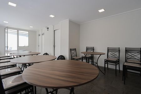 Apartamento para alugar com 90m², 2 quartos e 1 vagaÁrea comum - Salão de festas