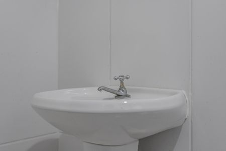 Apartamento à venda com 44m², 2 quartos e 1 vaga Apartamento à venda com 44m², 2 quartos e 1 vagaBanheiro