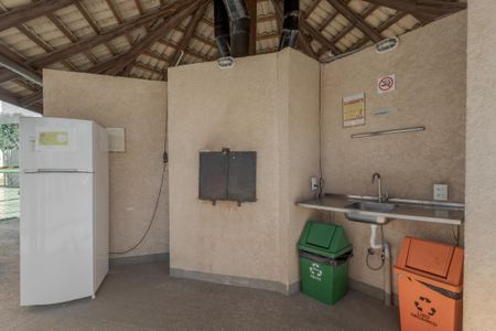 Apartamento à venda com 44m², 2 quartos e 1 vaga Apartamento à venda com 44m², 2 quartos e 1 vagaÁrea comum - Churrasqueira