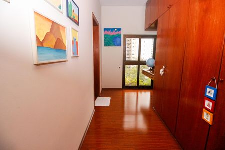 Apartamento à venda com 213m², 4 quartos e 3 vagasEscritório