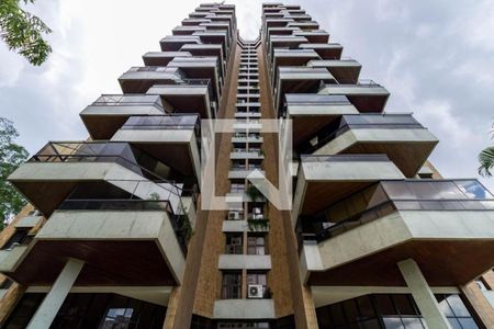 Apartamento à venda com 213m², 4 quartos e 3 vagasFachada