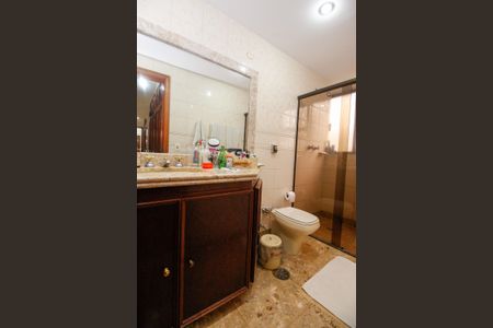 Apartamento à venda com 213m², 4 quartos e 3 vagasBanheiro da Suíte 3