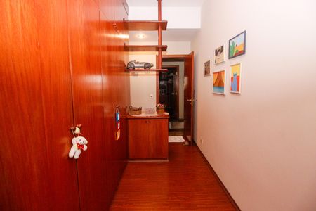Apartamento à venda com 213m², 4 quartos e 3 vagasEscritório