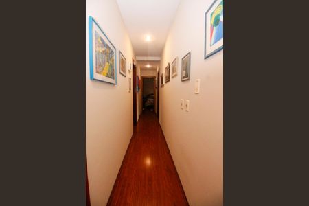 Apartamento à venda com 213m², 4 quartos e 3 vagasCorredor