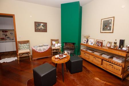 Apartamento à venda com 213m², 4 quartos e 3 vagasSala