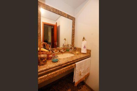 Apartamento à venda com 213m², 4 quartos e 3 vagasLavabo