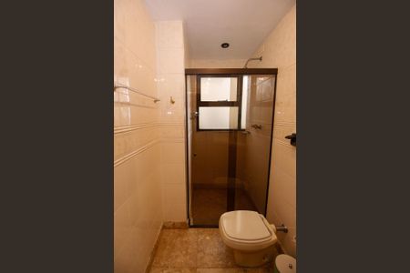 Apartamento à venda com 213m², 4 quartos e 3 vagasBanheiro da Suíte 1