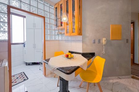 Apartamento à venda com 81m², 2 quartos e 1 vaga Apartamento à venda com 81m², 2 quartos e 1 vagaCozinha