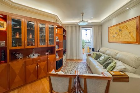 Apartamento à venda com 81m², 2 quartos e 1 vaga Apartamento à venda com 81m², 2 quartos e 1 vagaSala