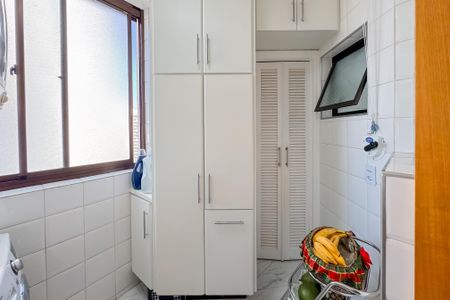 Apartamento à venda com 81m², 2 quartos e 1 vaga Apartamento à venda com 81m², 2 quartos e 1 vagaÁrea de Serviço