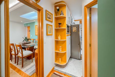 Apartamento à venda com 81m², 2 quartos e 1 vaga Apartamento à venda com 81m², 2 quartos e 1 vagaCorredor