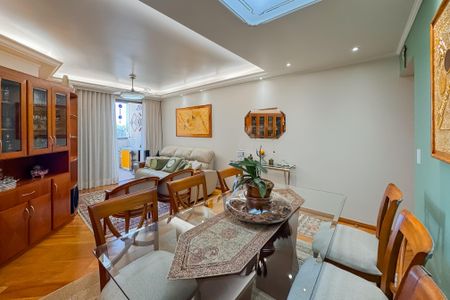 Apartamento à venda com 81m², 2 quartos e 1 vaga Apartamento à venda com 81m², 2 quartos e 1 vagaSala