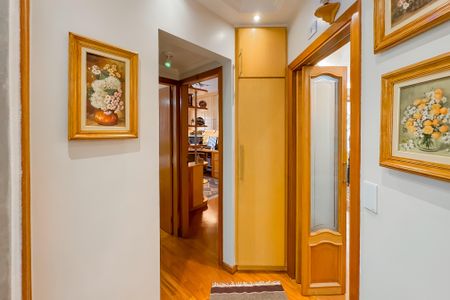 Apartamento à venda com 81m², 2 quartos e 1 vaga Apartamento à venda com 81m², 2 quartos e 1 vagaCorredor