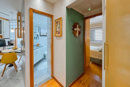 Apartamento à venda com 81m², 2 quartos e 1 vaga Apartamento à venda com 81m², 2 quartos e 1 vagaCorredor