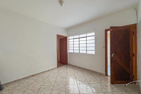 Casa para alugar com 156m², 3 quartos e 2 vagas Casa para alugar com 156m², 3 quartos e 2 vagasSala