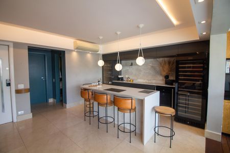 Apartamento à venda com 145m², 3 quartos e 2 vagasSala