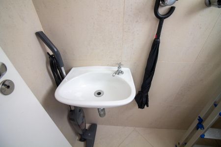 Apartamento à venda com 145m², 3 quartos e 2 vagasBanheiro de Serviço