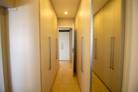 Apartamento à venda com 145m², 3 quartos e 2 vagasCloset da Suíte 3