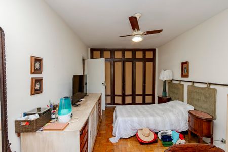 Casa à venda com 180m², 3 quartos e 3 vagasSuíte