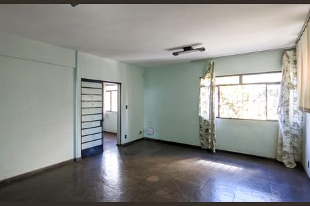 Casa à venda com 350m², 7 quartos e 4 vagasSala 2