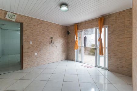 Casa para alugar com 120m², 3 quartos e 2 vagas Casa para alugar com 120m², 3 quartos e 2 vagasSala