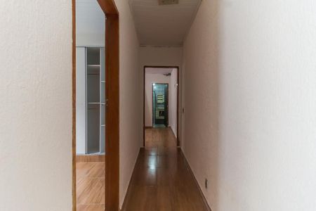 Casa para alugar com 120m², 3 quartos e 2 vagas Casa para alugar com 120m², 3 quartos e 2 vagasCorredor