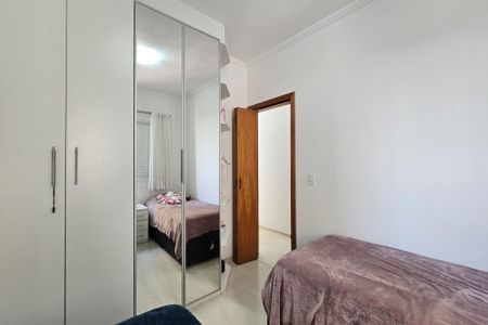 Apartamento à venda com 68m², 3 quartos e 1 vagaQuarto 2