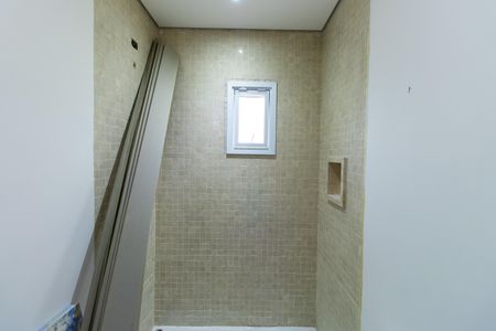 Casa de condomínio para alugar com 585m², 5 quartos e 6 vagas Casa de condomínio para alugar com 585m², 5 quartos e 6 vagasBanheiro da Suíte 4