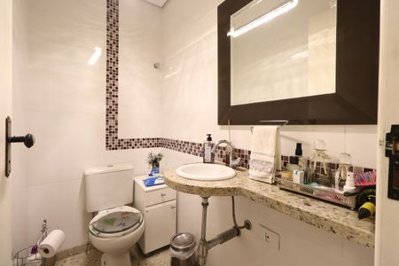 Casa à venda com 188m², 3 quartos e 3 vagasLavabo