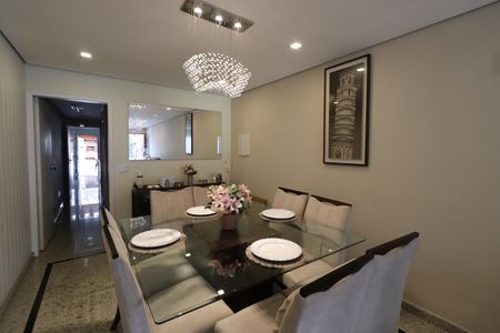 Casa à venda com 188m², 3 quartos e 3 vagasSala de Jantar