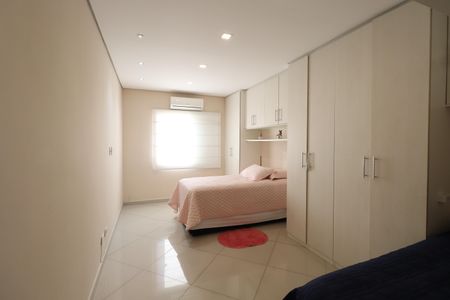 Casa à venda com 188m², 3 quartos e 3 vagasQuarto 3 - Suíte