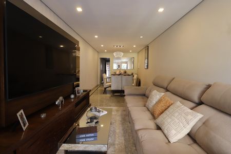 Casa à venda com 188m², 3 quartos e 3 vagasSala