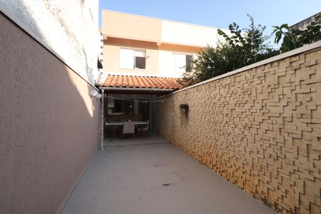 Casa à venda com 188m², 3 quartos e 3 vagasQuintal