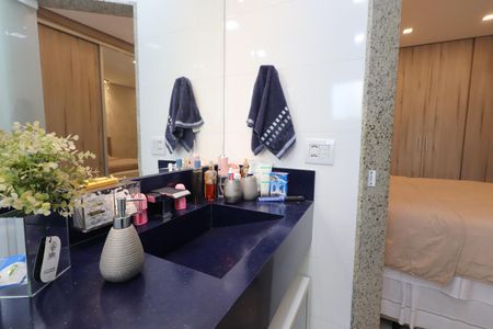 Casa à venda com 188m², 3 quartos e 3 vagasBanheiro da Suíte 1