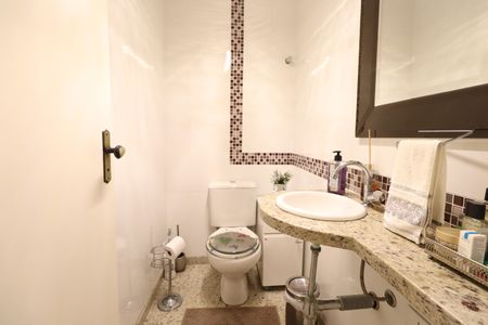 Casa à venda com 188m², 3 quartos e 3 vagasLavabo