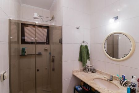 Casa à venda com 180m², 3 quartos e 2 vagasBanheiro da Suíte 1