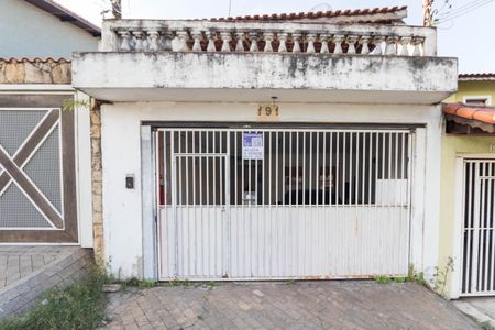 Casa à venda com 180m², 3 quartos e 2 vagasFachada
