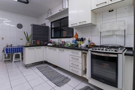 Casa à venda com 180m², 3 quartos e 2 vagasCozinha
