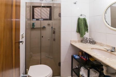 Casa à venda com 180m², 3 quartos e 2 vagasBanheiro da Suíte 1