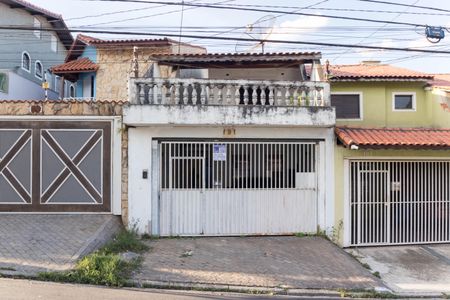 Casa à venda com 180m², 3 quartos e 2 vagasFachada
