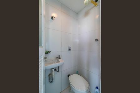 Apartamento à venda com 126m², 3 quartos e 2 vagasBanheiro de Serviço