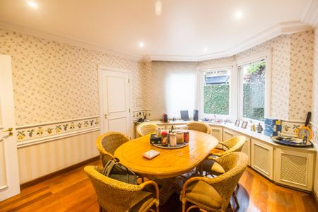 Casa à venda com 790m², 4 quartos e 6 vagasCopa