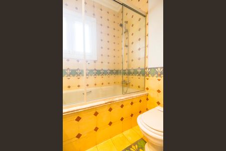 Casa à venda com 790m², 4 quartos e 6 vagasBanheiro da Suíte 4