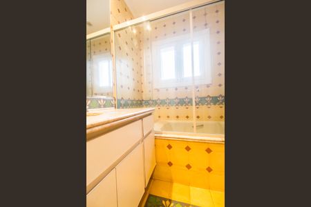 Casa à venda com 790m², 4 quartos e 6 vagasBanheiro da Suíte 4