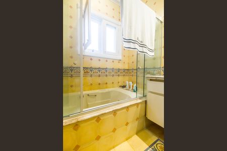 Casa à venda com 790m², 4 quartos e 6 vagasBanheiro da Suíte 3