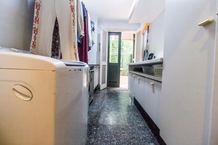 Casa à venda com 790m², 4 quartos e 6 vagasÁrea de Serviço