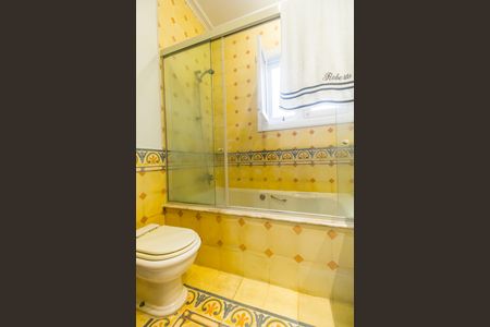 Casa à venda com 790m², 4 quartos e 6 vagasBanheiro da Suíte 3