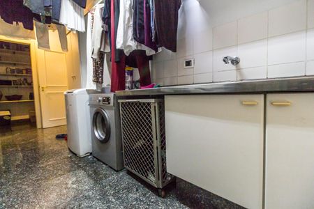 Casa à venda com 790m², 4 quartos e 6 vagasÁrea de Serviço