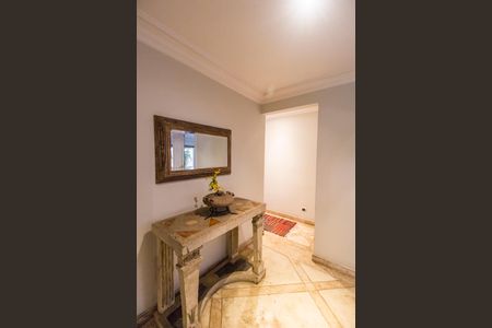 Casa à venda com 790m², 4 quartos e 6 vagasEntrada