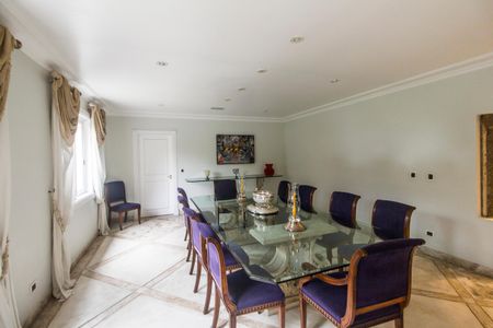 Casa à venda com 790m², 4 quartos e 6 vagasSala de Jantar